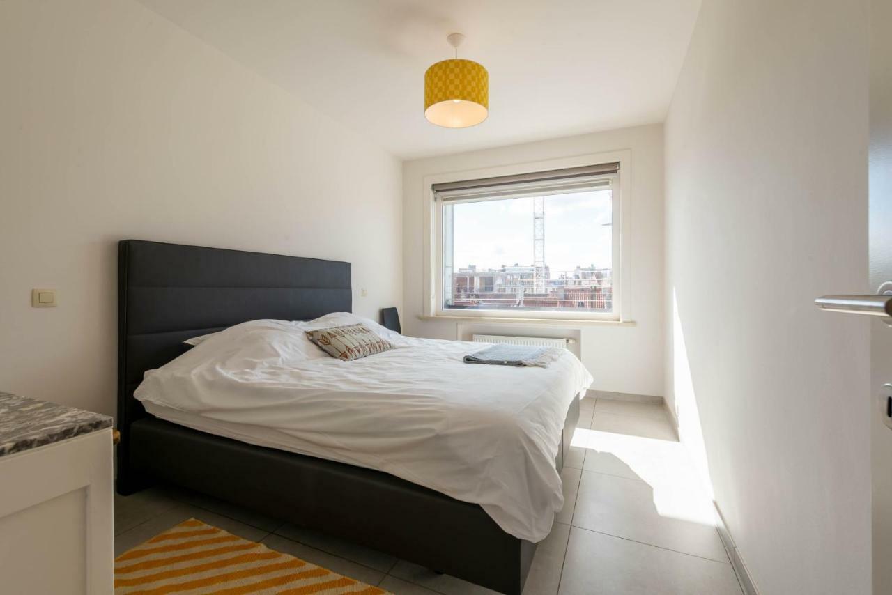 Modern Apartment With Free Parking Oostende Exterior foto