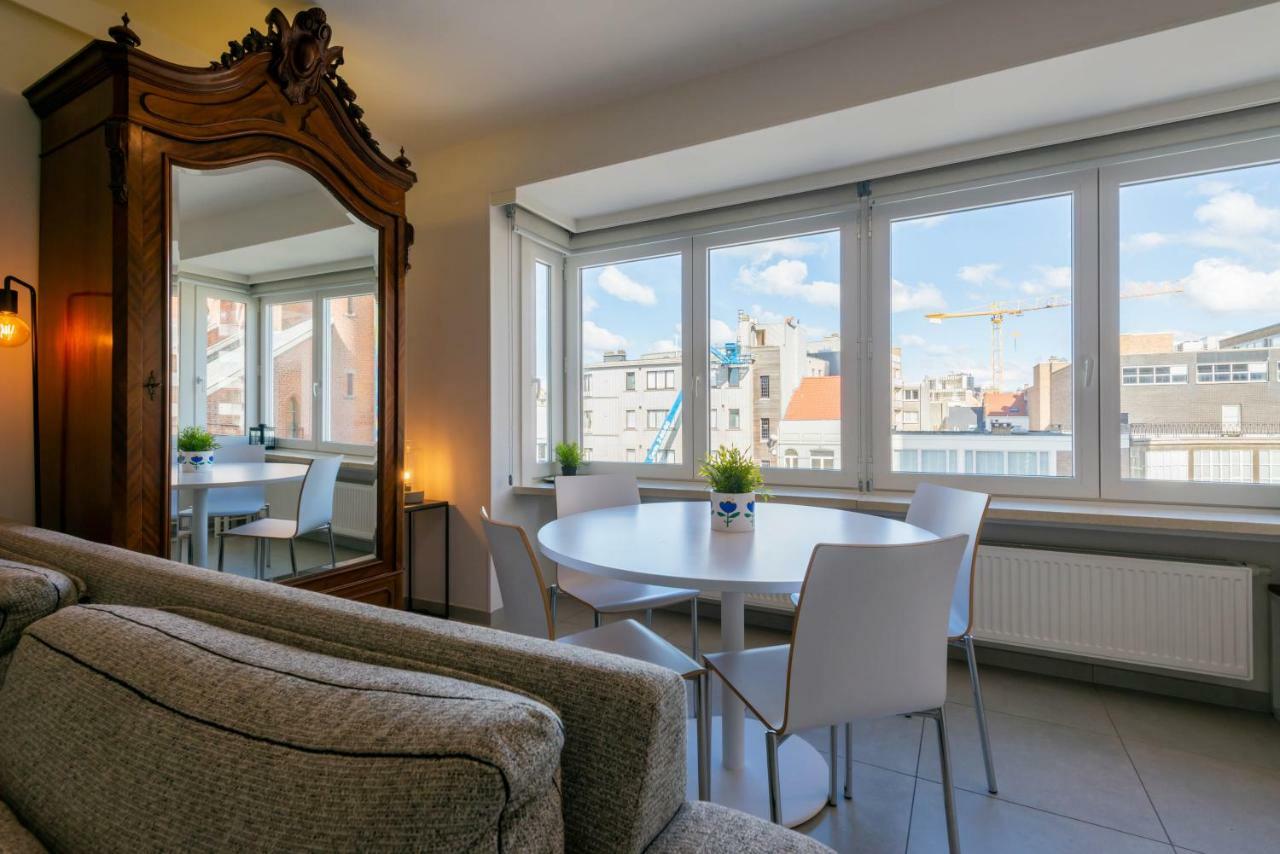 Modern Apartment With Free Parking Oostende Exterior foto